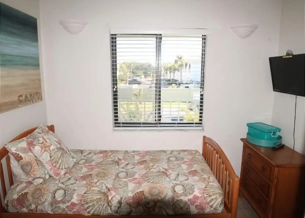 Colony Reef 15c 2 Bedroom Condo by Redawning