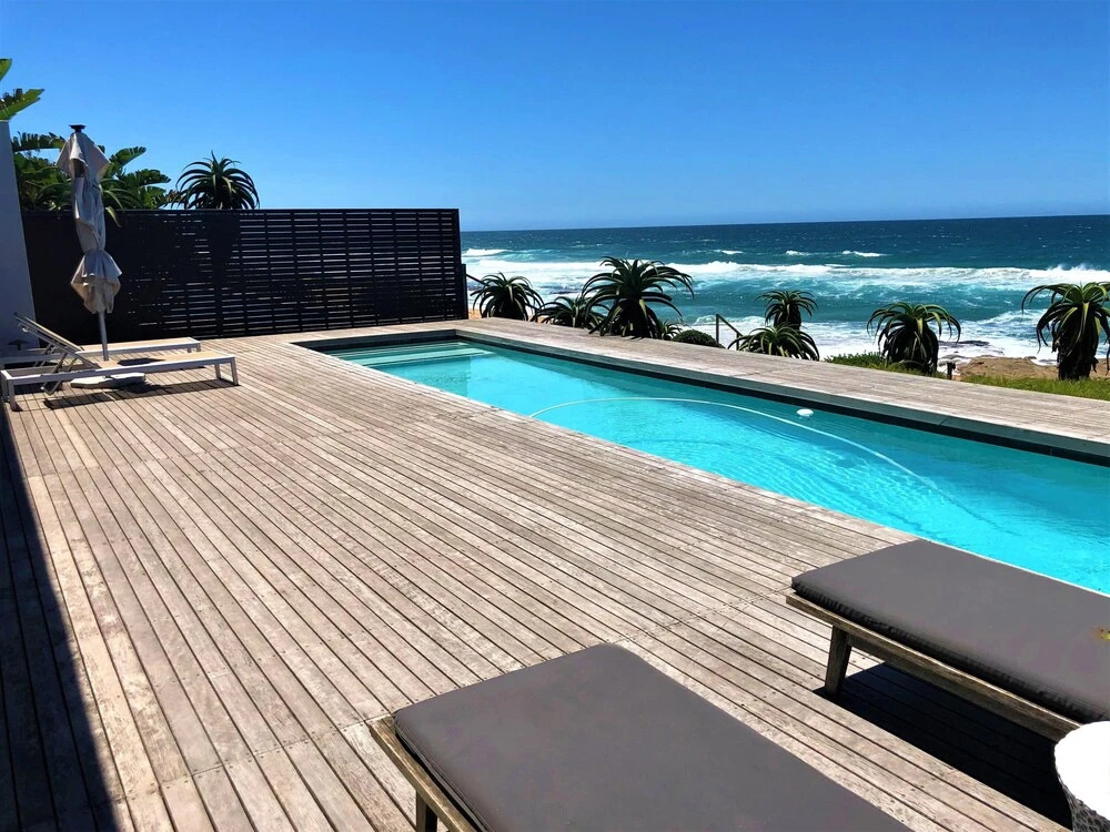 Dolphin Coast YOLO Spaces - Beach House Villa
