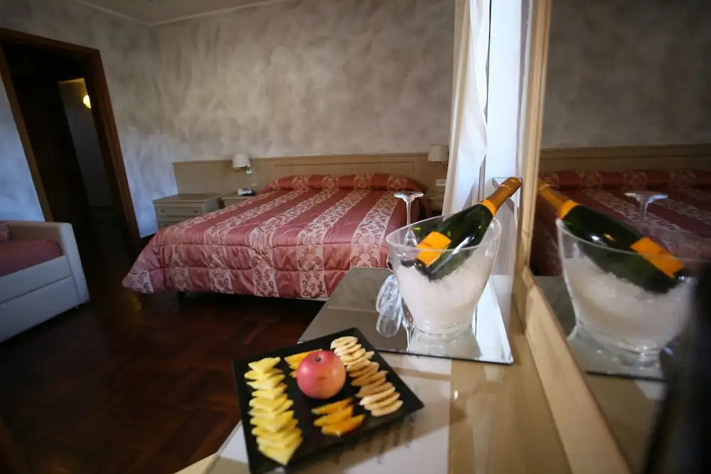 Hotel Del Lago