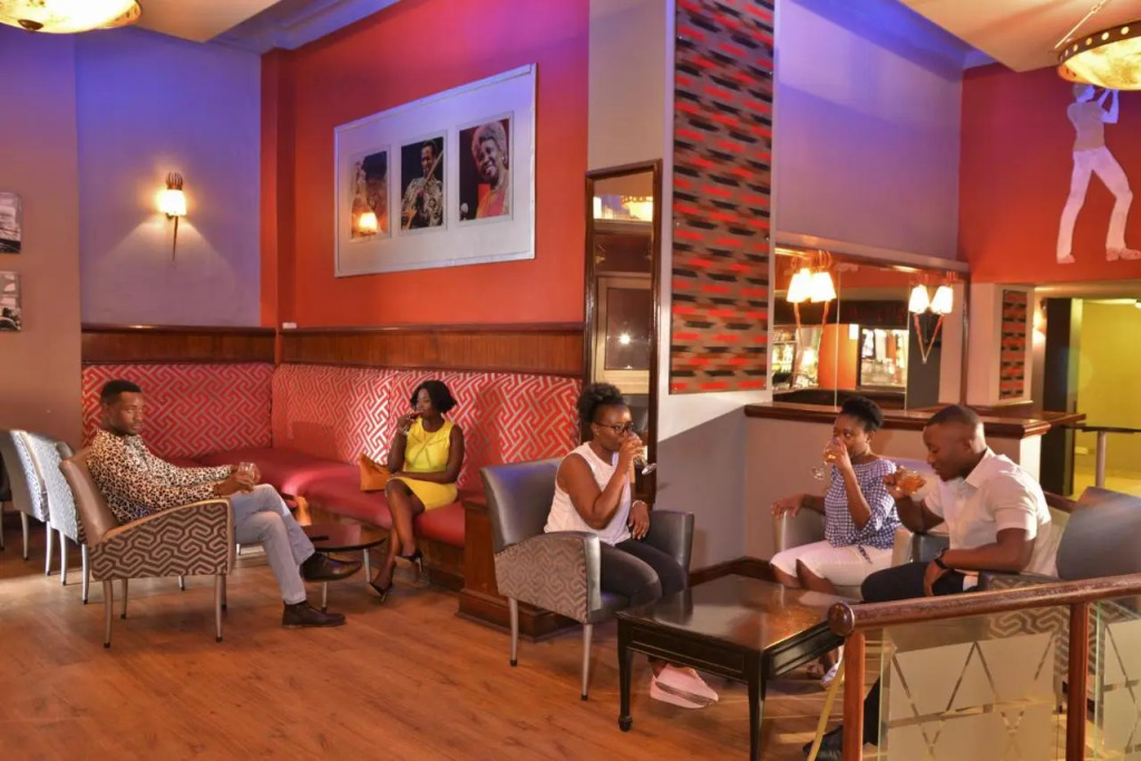Cresta Jameson Hotel