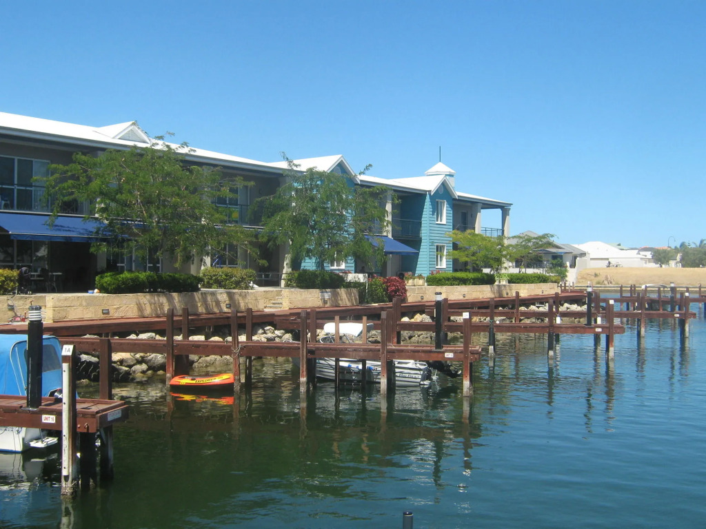 C Mandurah Apartment Resort