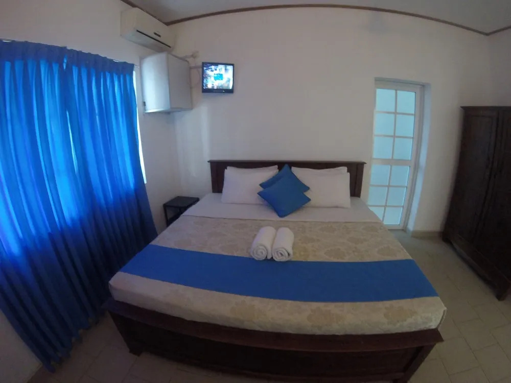 Tripper's Private Villa