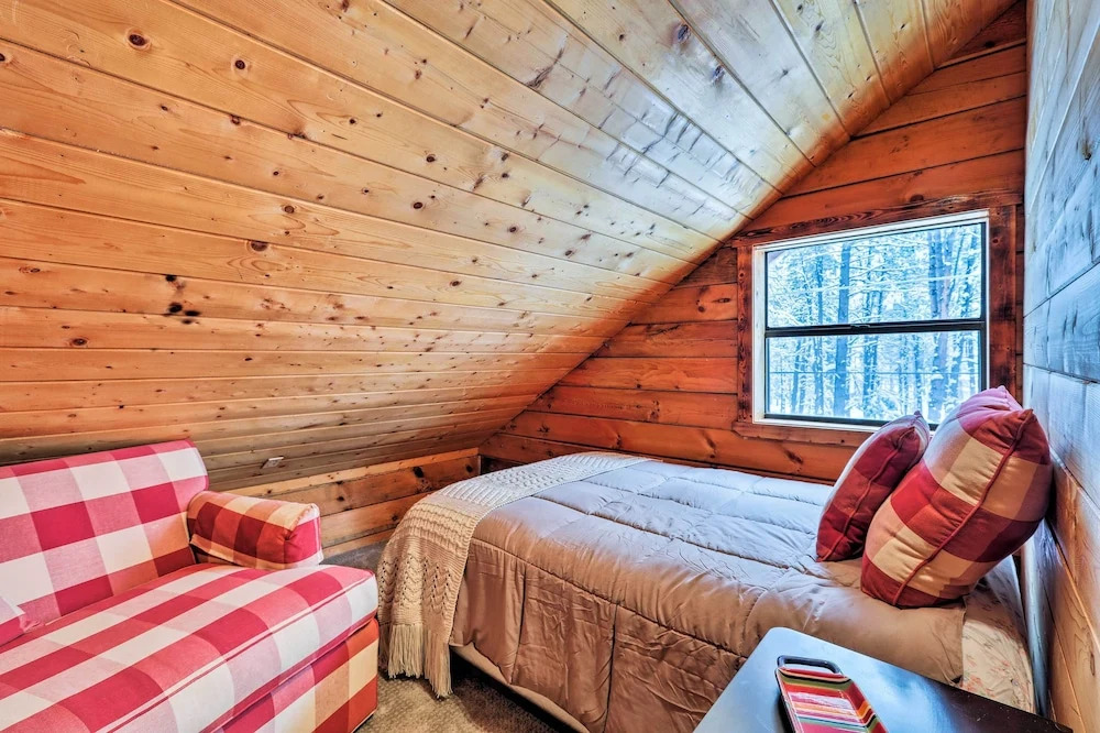 Furnished Deck: Cabin in Coconino National Forest