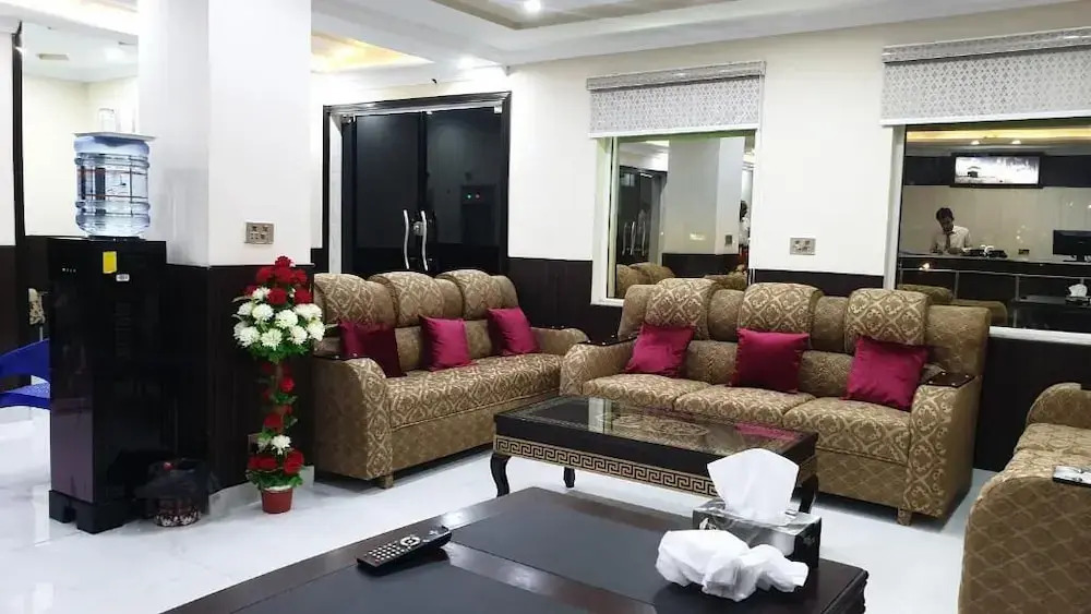 Hotel White Pearl