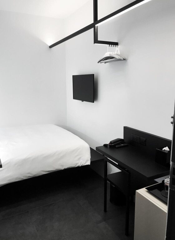 Dragon Court Hotel