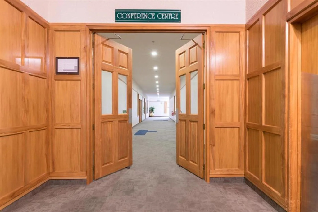 Distinction Hamilton Hotel & Conference Centre