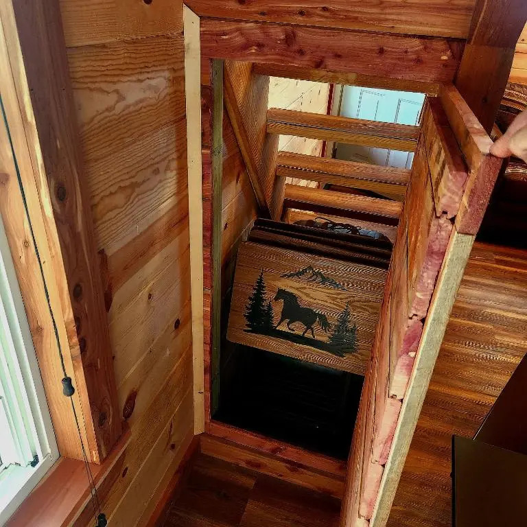 Windstorm Cabin