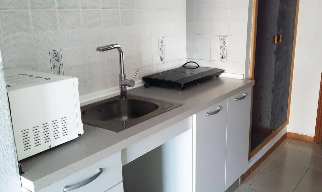 Apartamentos Bernat 3000