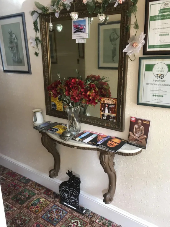 Hamlet House B&B