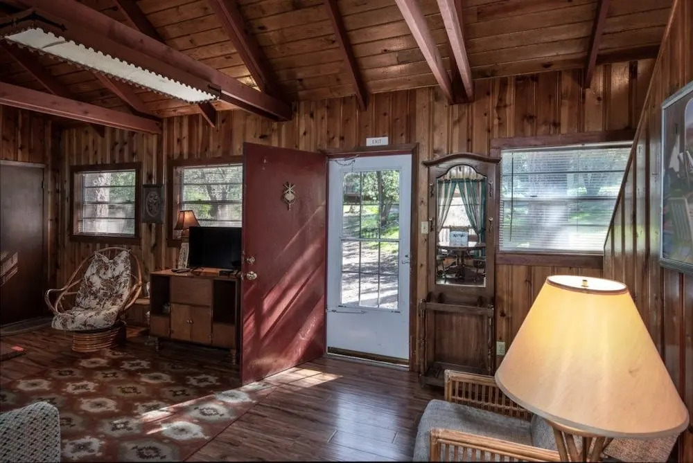 Petty Cabin - Two Bedroom Cabin
