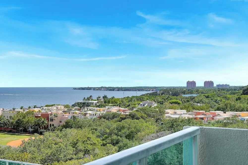 Amazing SEA VIEW Studio