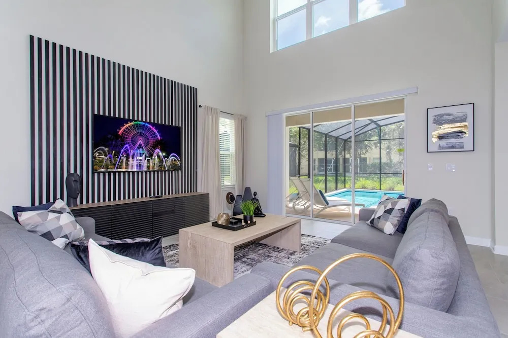 Gorgeous Family Friendly 5 Bd w/ Pool Close to Disney @ Storey Lake 2767