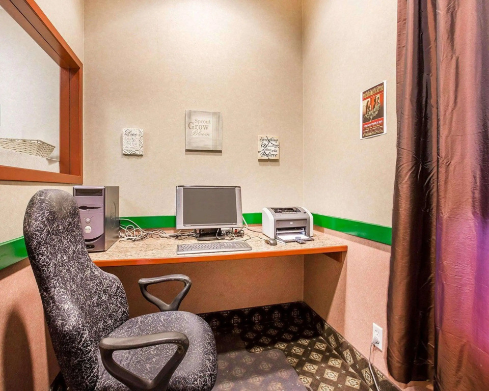 Quality Inn & Suites Lethbridge East