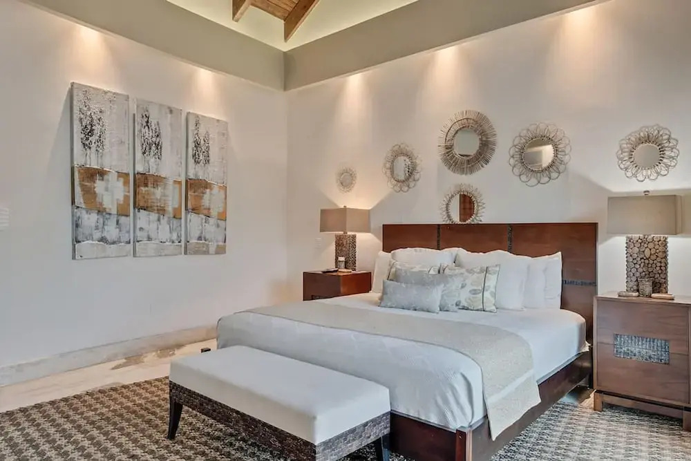 Luxurious 8-bedroom Dreamy Villa