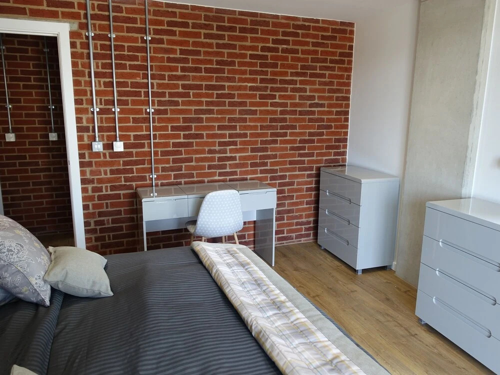 Platform Apartment