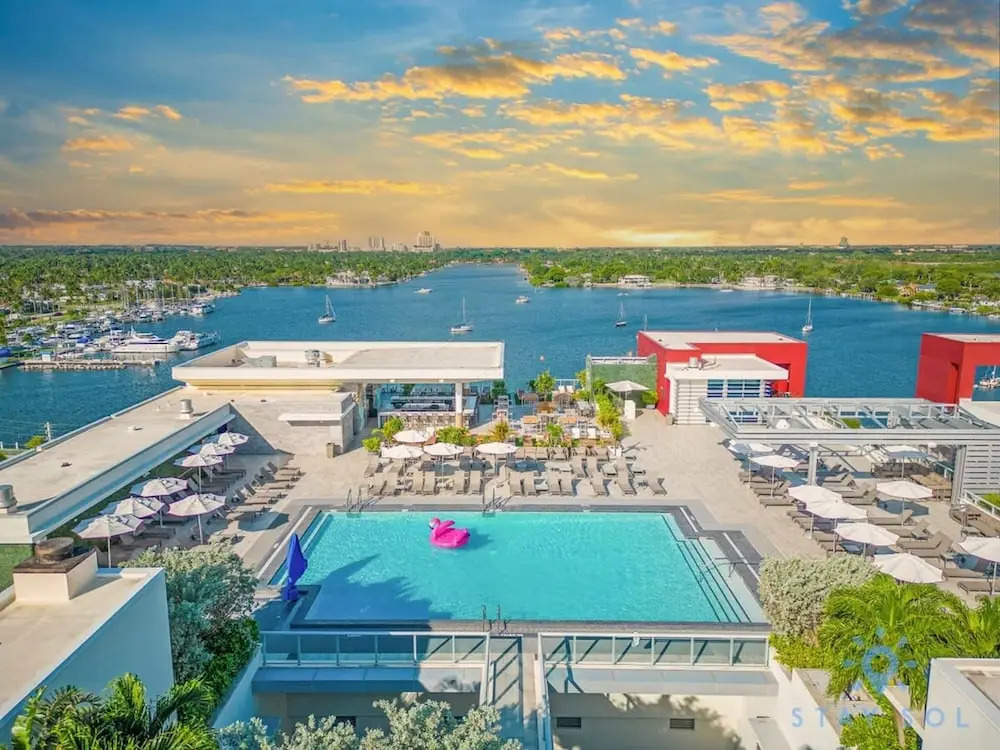Hollywood Bliss Studio Balcony Beach View