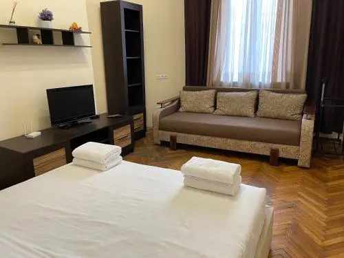 Avangard LChin*B Apartment