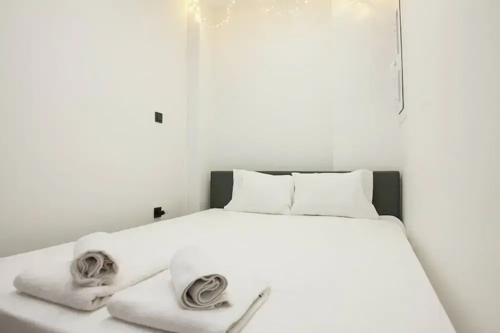 Brand New 1 Bd Apt in Trendy Kipseli