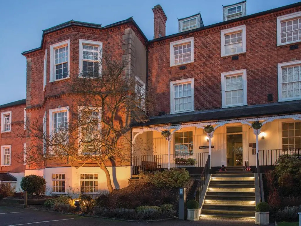 Brandshatch Place Hotel & Spa
