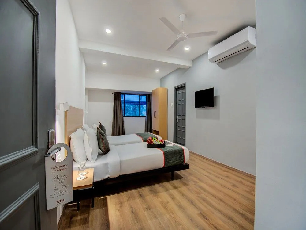 OYO Townhouse 066 Nagpur station CA Road