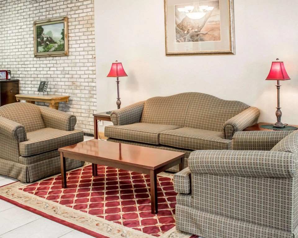 Quality Inn & Conference Center Franklin Downtown