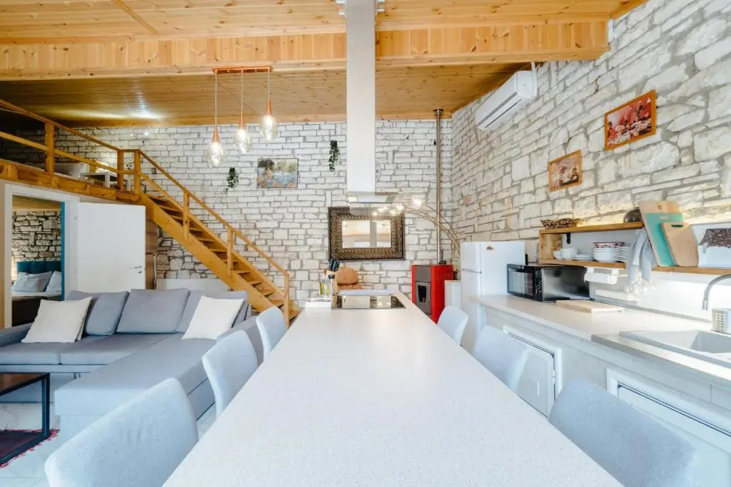 Kritamos Luxury Apartment