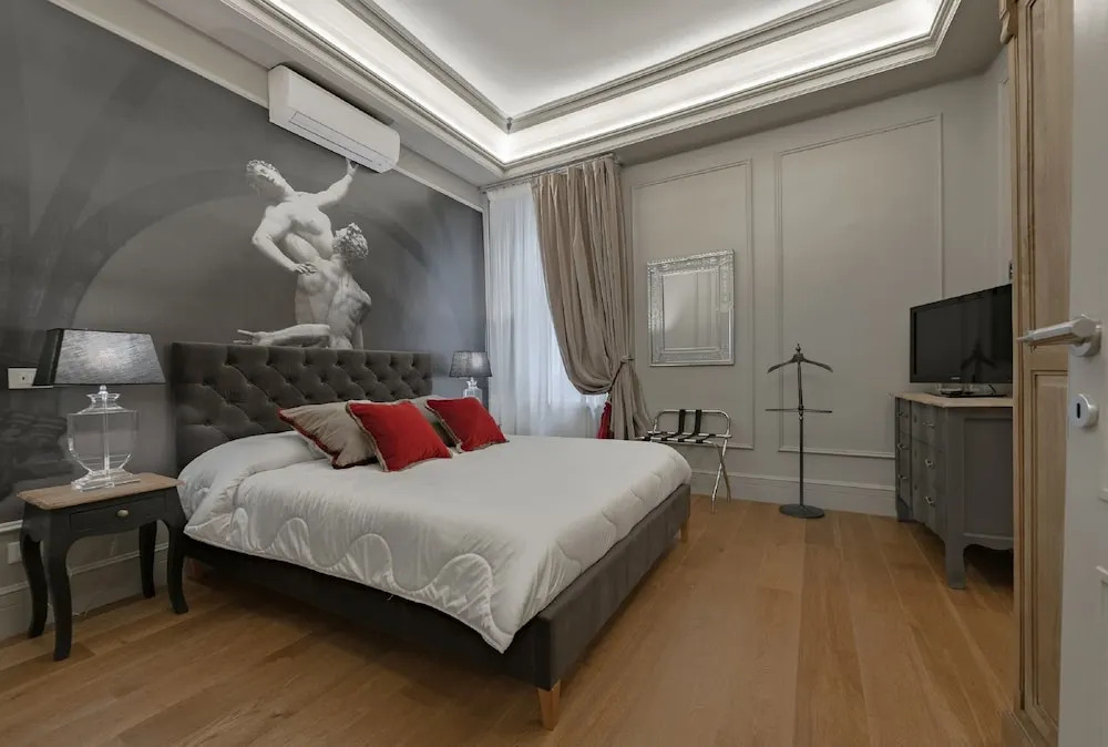 Apartments Florence - Teatro Luxury