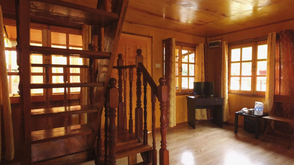 Borneo Tree House