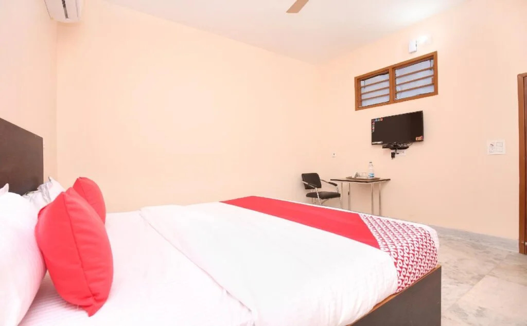 Rao Hut By OYO Rooms