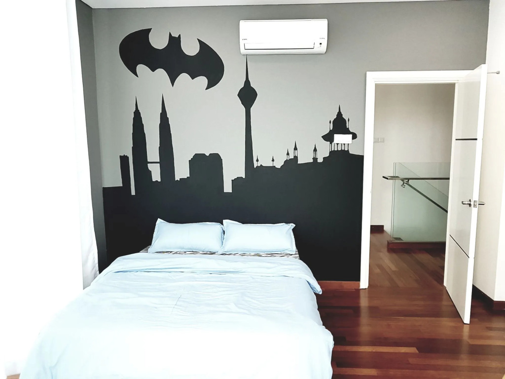 Holi 1Medini Suites