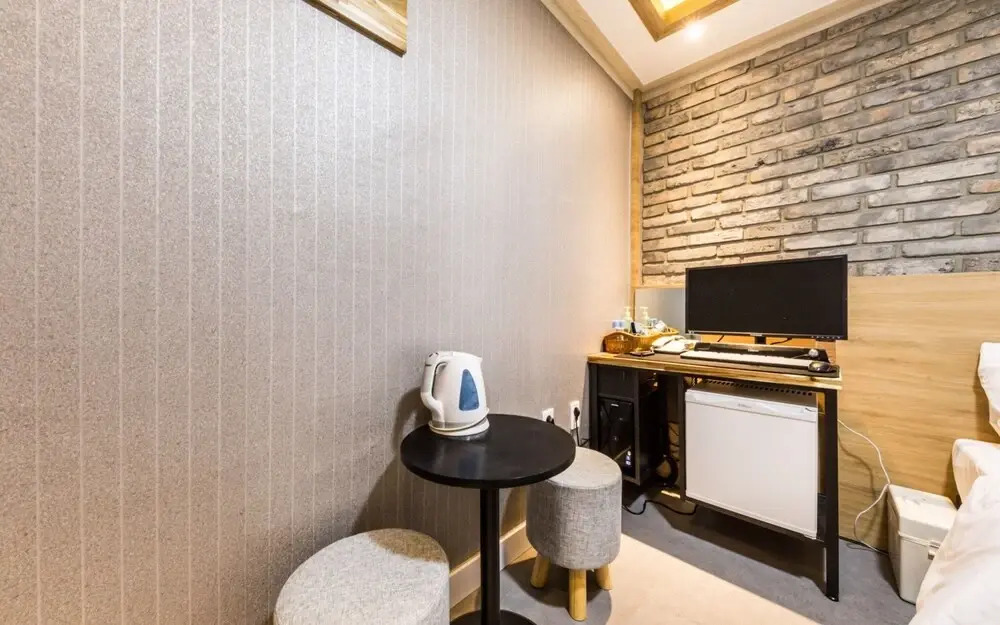 Yongsan Sharp Hotel