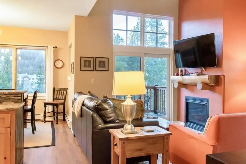 Fun And Relaxation In A Mountain Vacation Getaway 3 Bedroom Home by RedAwning
