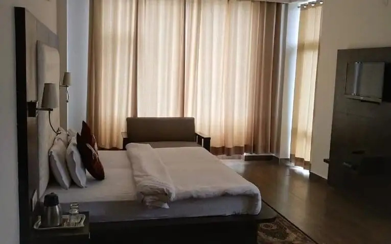 Kamal Residency