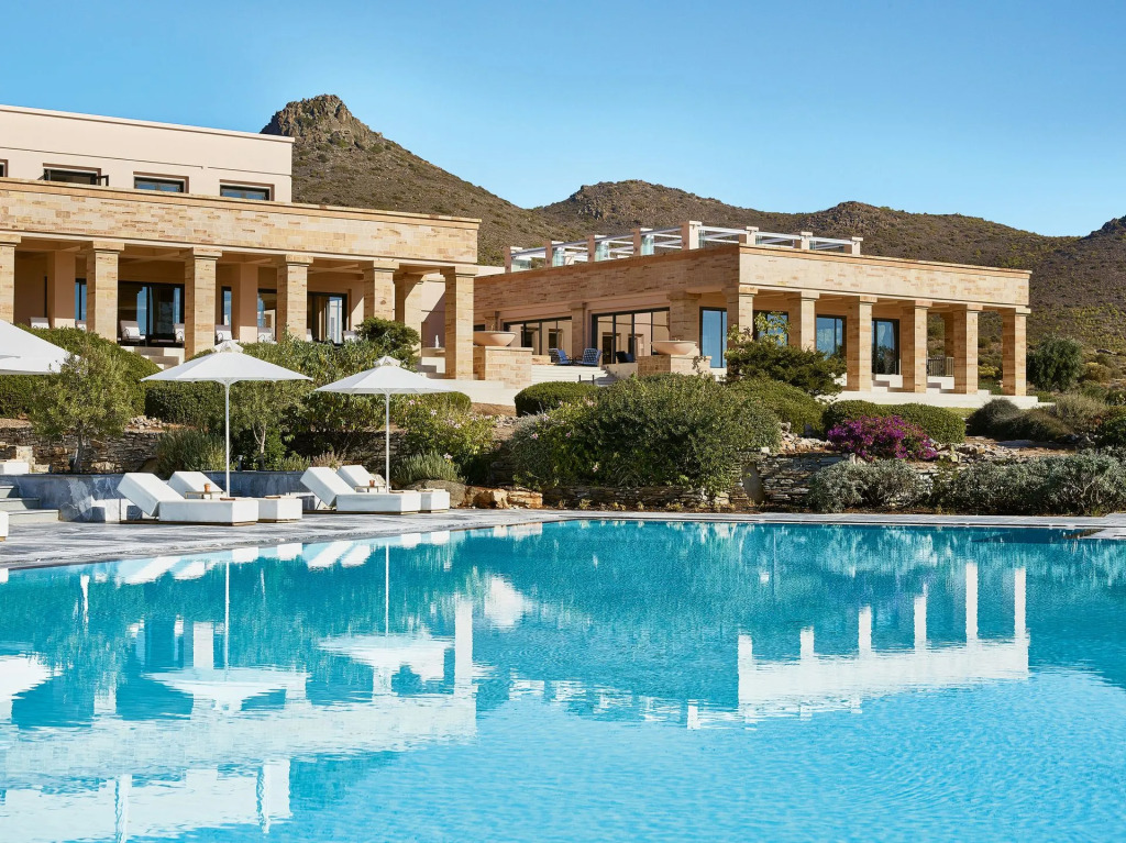 Cape Sounio, a Resort to Live
