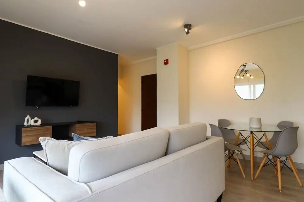 w Admirable 2BR w Modern Balcony in Miraflores