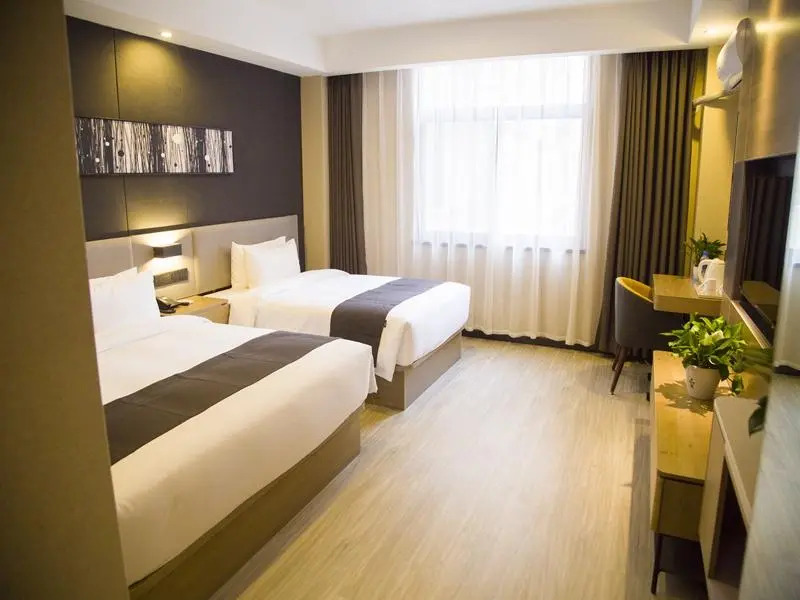 UP and IN Hotel Henan Zhengzhou Xinzheng District Shuanghu Avenue Metro Station