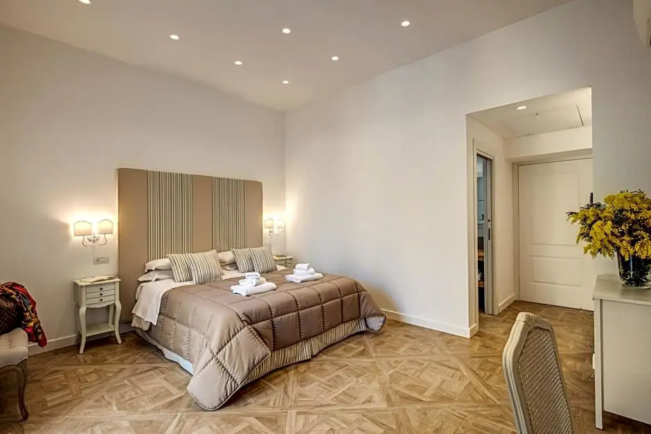 Sorrento Square Suites