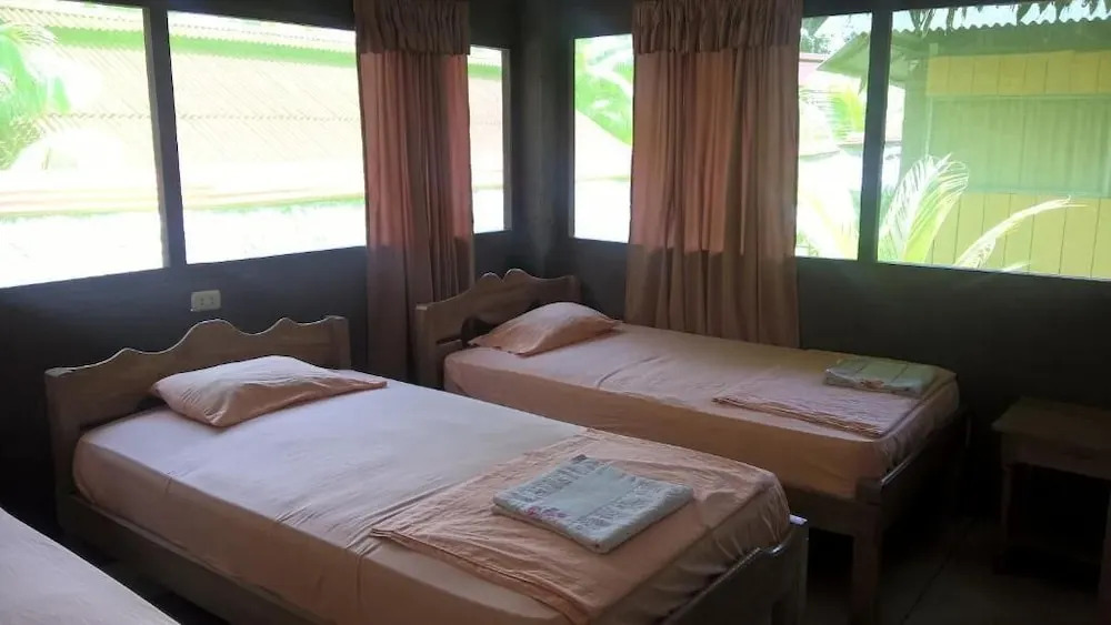 Johmer Expedition Tours & Lodge