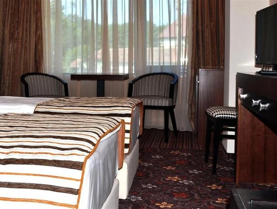 Hotel Phoenix