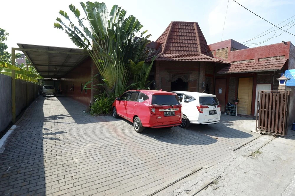 RedDoorz near GOR Manunggal Jati Majapahit