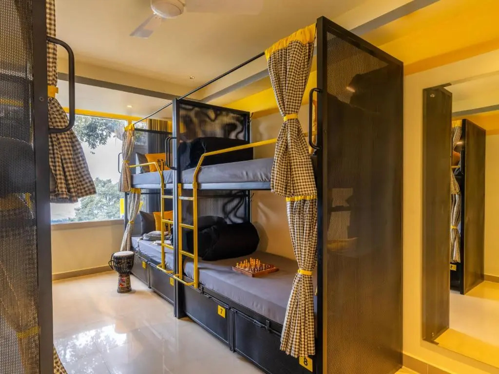 The Hosteller Dalhousie, Mall Road