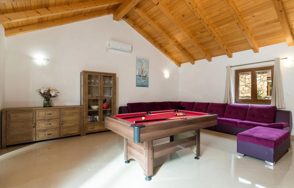 Amazing Home in Gostinjac With Wifi and 3 Bedrooms