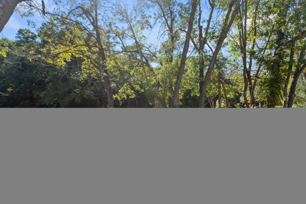 Hr 2- The Blue Sky 1 Bedroom Cabin by RedAwning