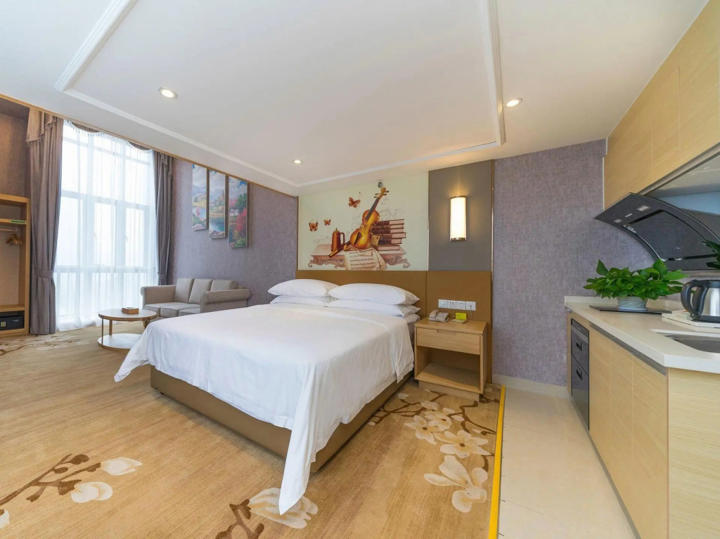 Vienna International Hotel  (Nansha Passenger Port Station Tianhou Palace)
