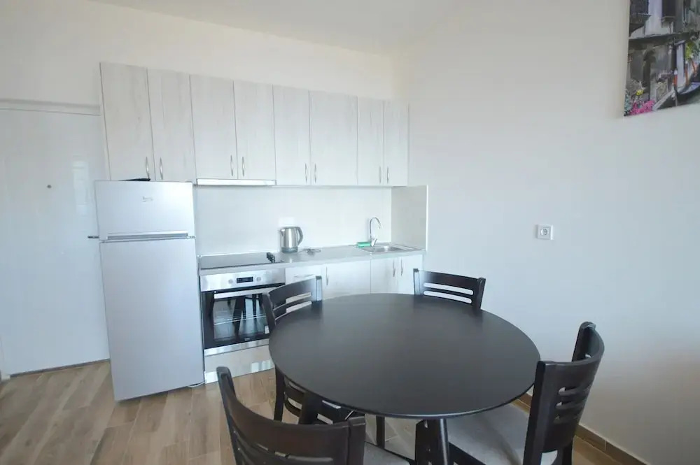 Isidora Apartments