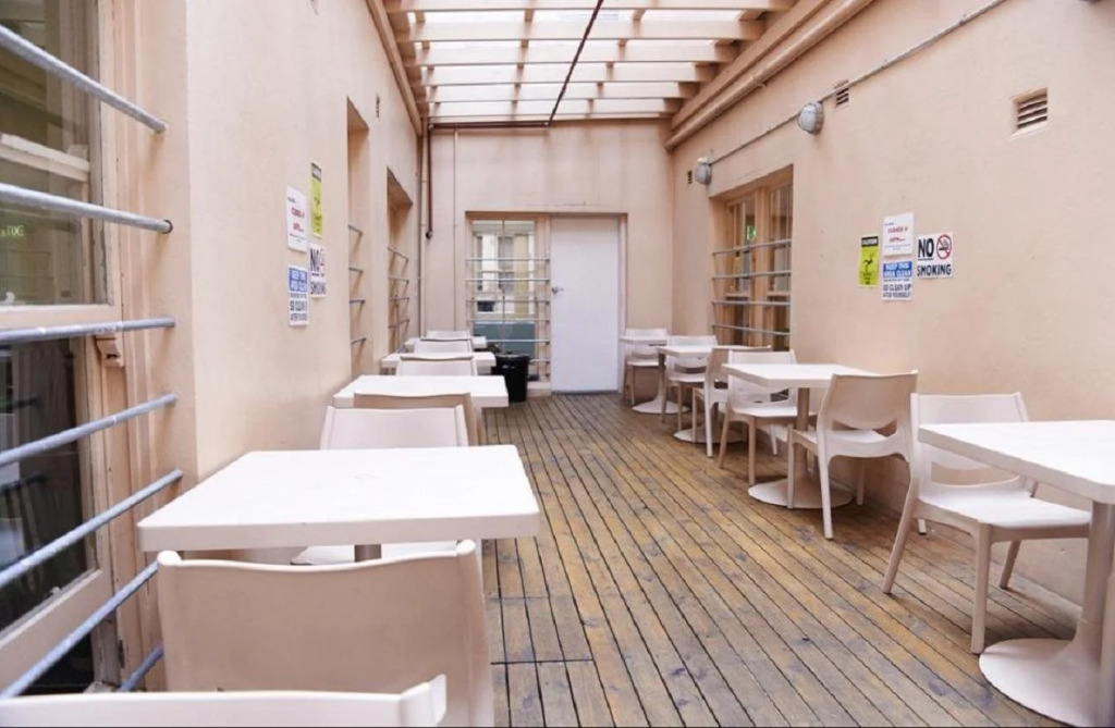 Maze Backpackers - Sydney