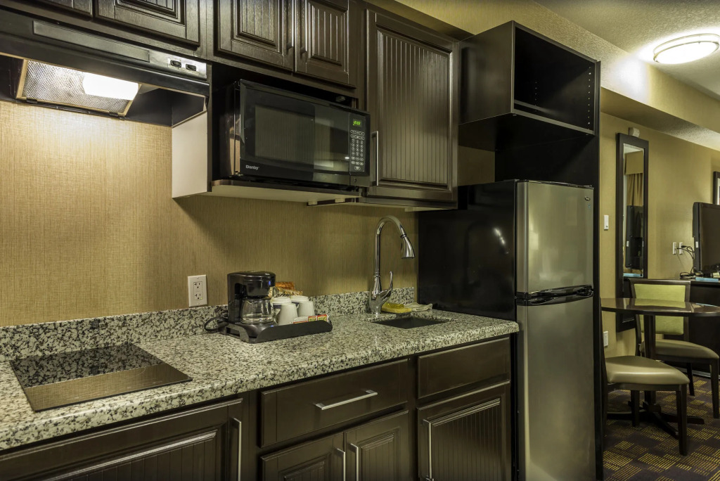 Best Western PLUS Fox Creek