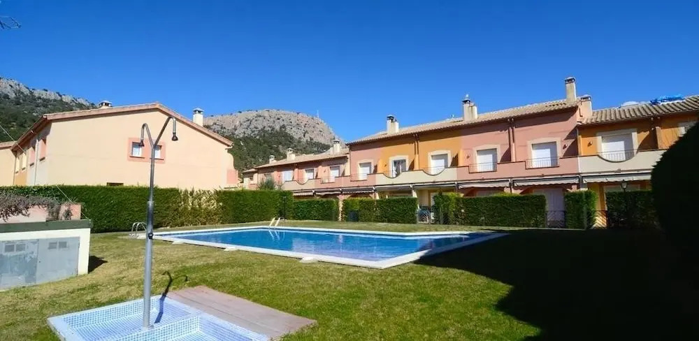 Casa con terraza cerca de las Islas Medas