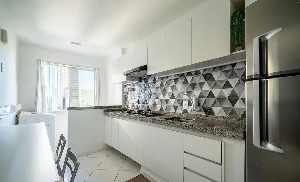 2BR apt 150m Beach Balneario Camboriu Esd143