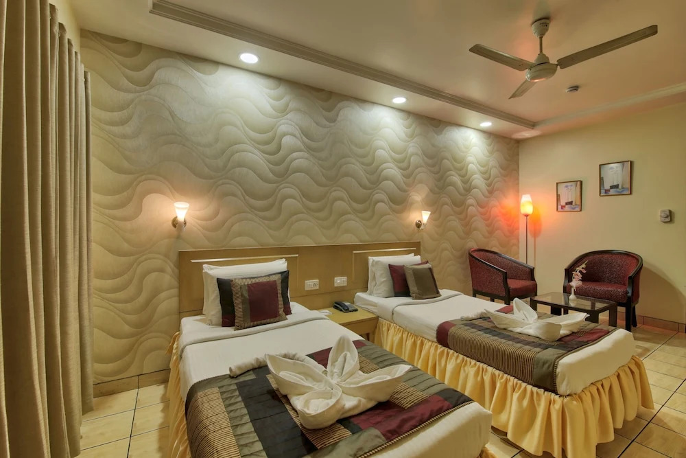 World Choice Vishwaratna Prestige Hotel